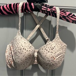Victoria’s Secret Body by Victoria Lined Perfect Coverage